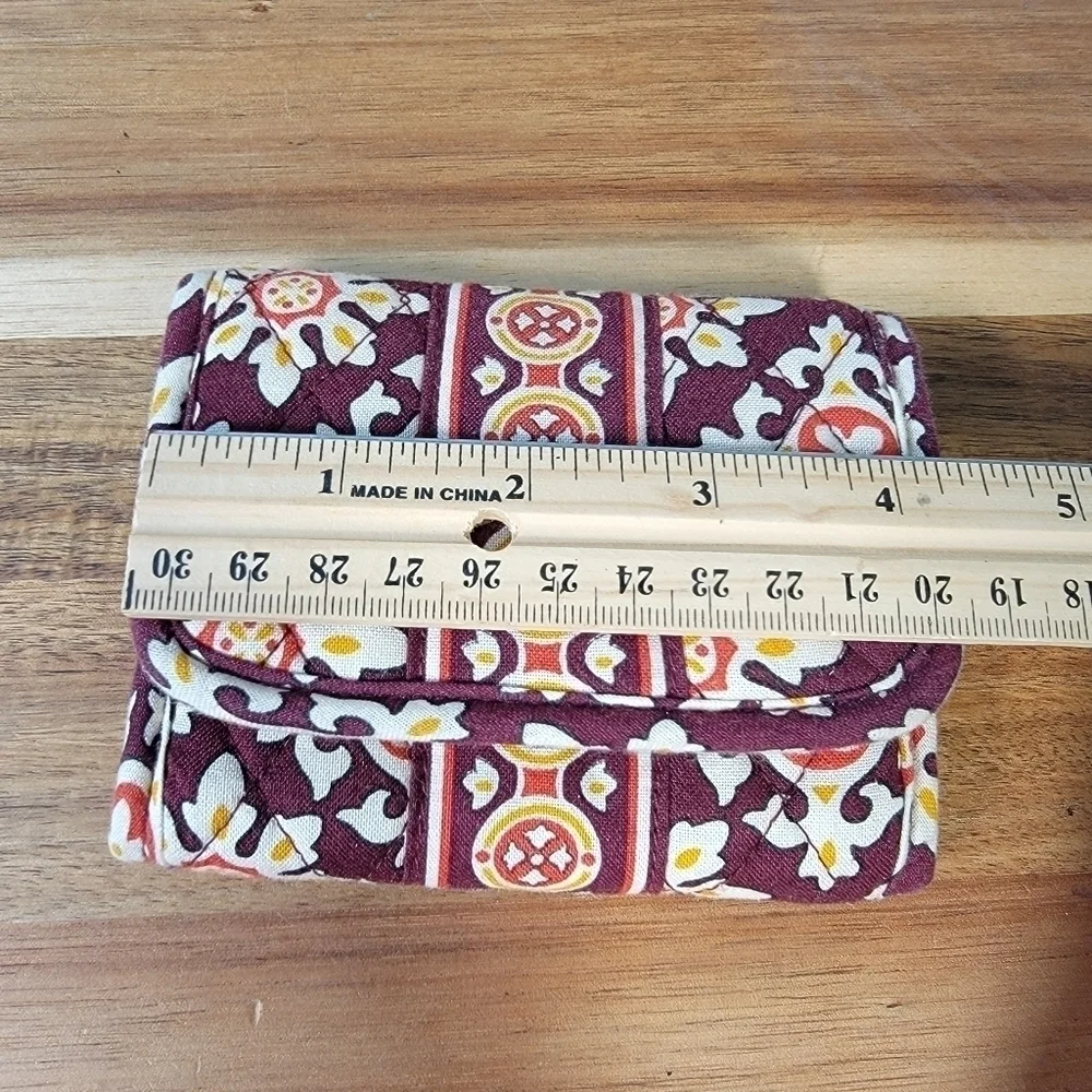 Vera Bradley Tri Fold Cloth Wallet Medallion Pattern Print - Picture 13 of 16